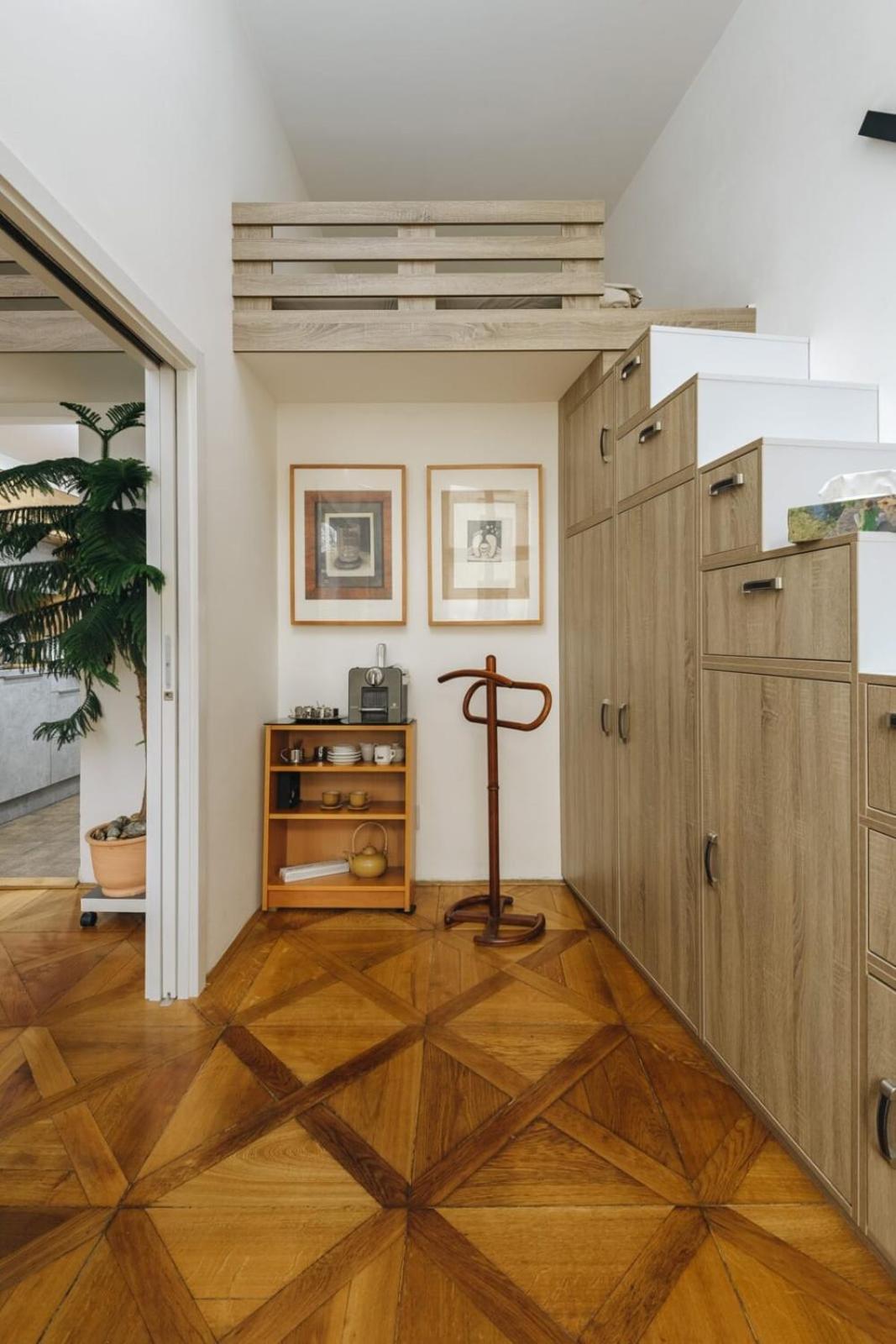 פראג Cozy & Comfortable Apt Walking Anywhere You Want Sen מראה חיצוני תמונה